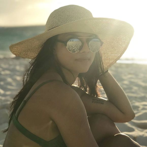 Meet your Posher, Nabila - Picture 1 of 1